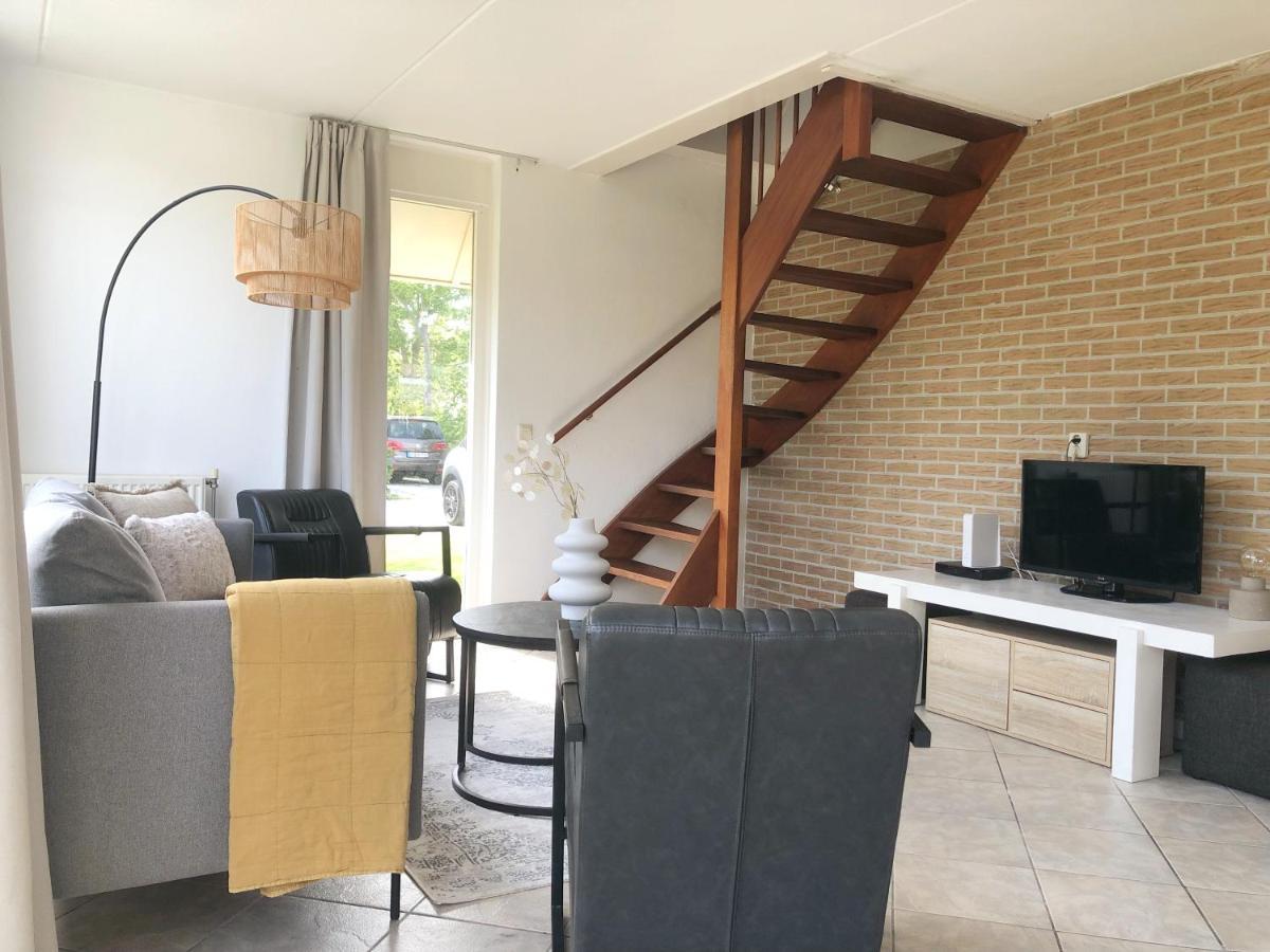 Bungalow 6 Op Recreatiepark De Wielen Синт-Мартен Экстерьер фото